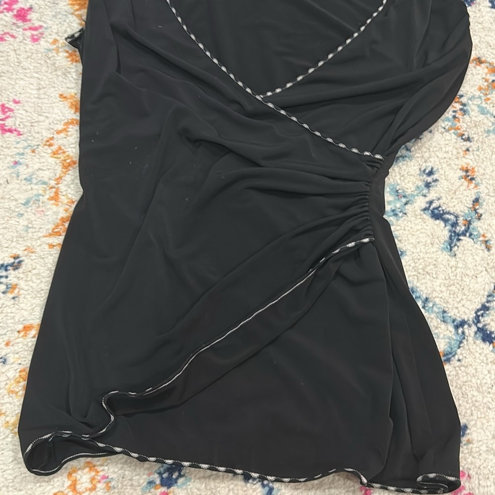 Max Studio black top - Picture 3 of 10